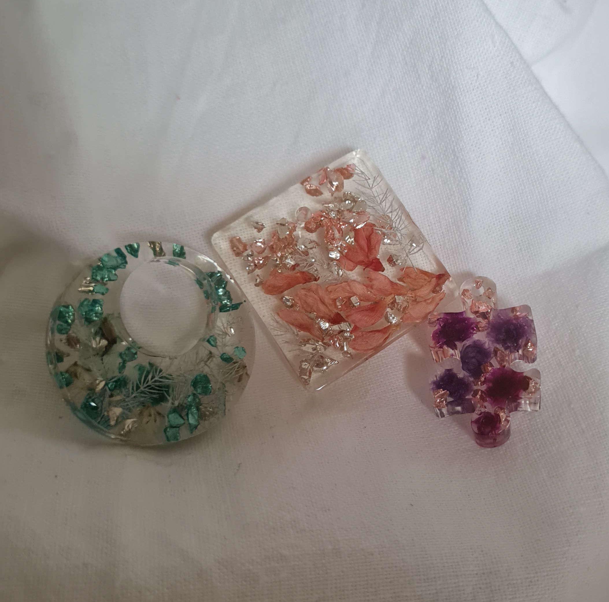 CORSO CIONDOLO IN RESINA E FIORI VERI