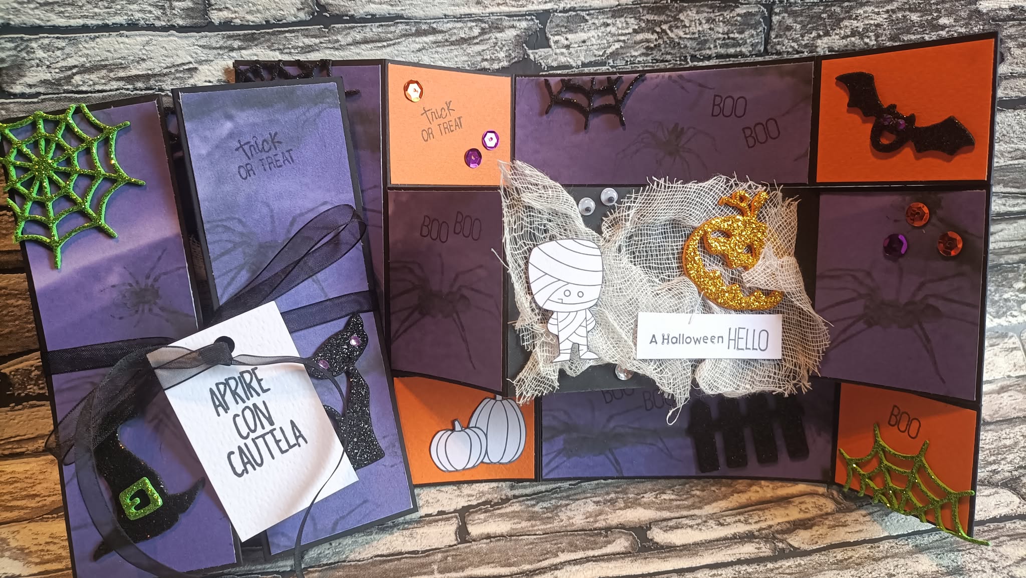 TRI SHUTTER CARD DI HALLOWEEN