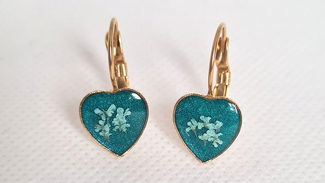 CORSO ORECCHINI CON RESINA E FIORI VERI