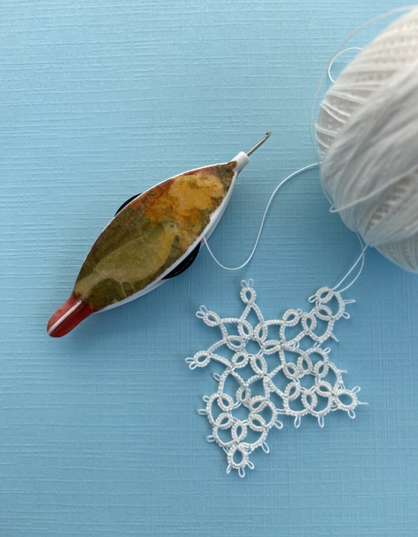 Basic shuttle tatting course
