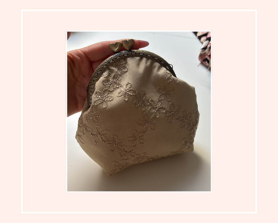 POCHETTE BOMBOM MEDIA