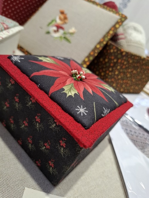 SCATOLA CUCITA