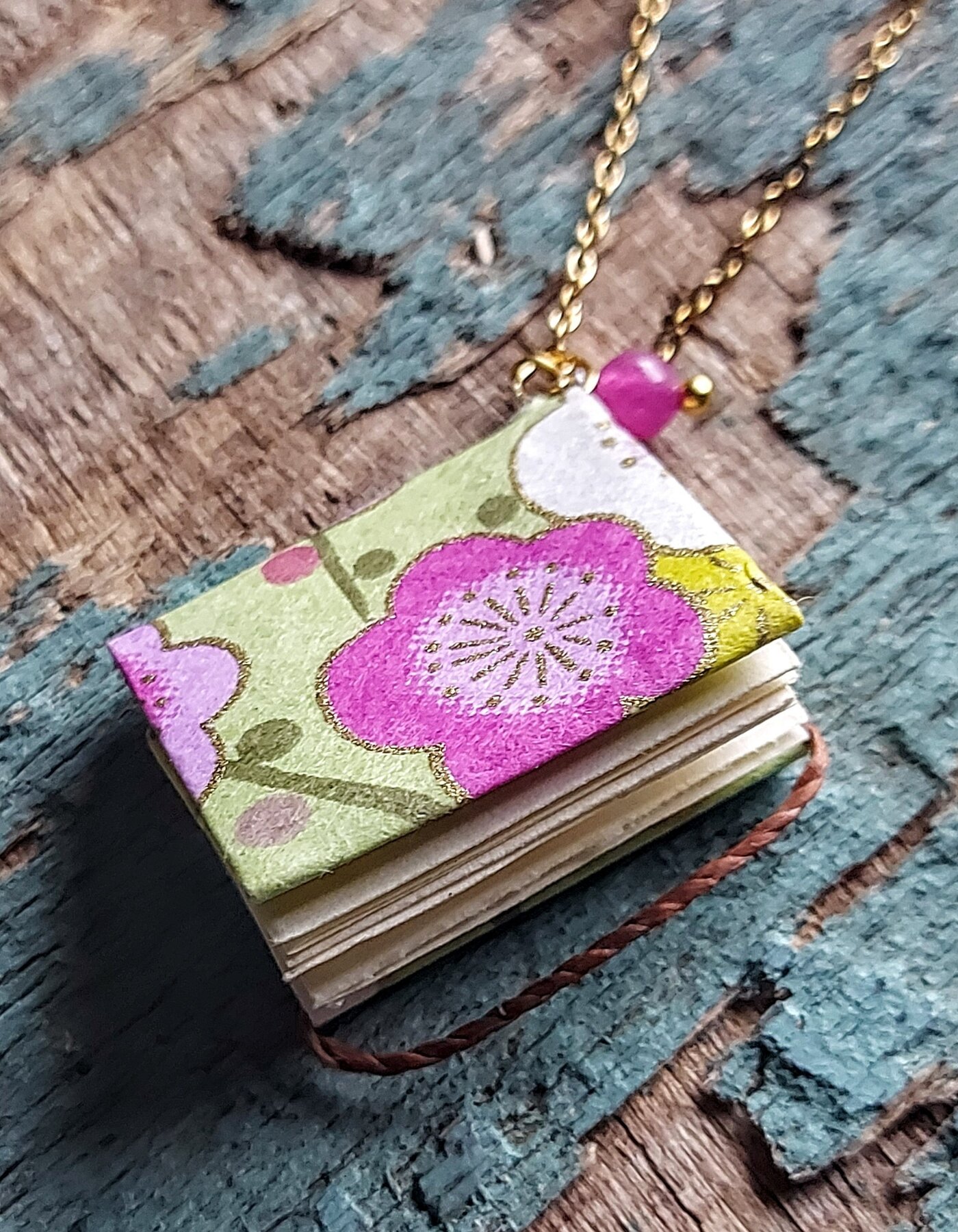 Collana origami libro