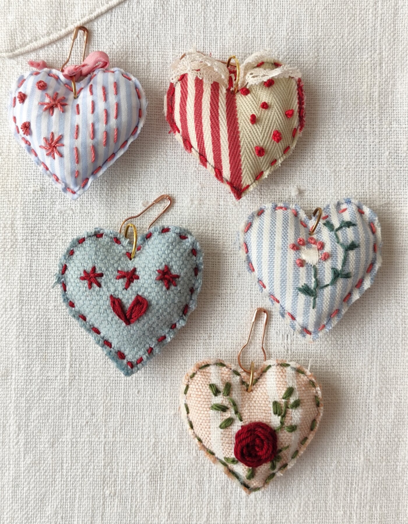EMBROIDERED HEART PINS