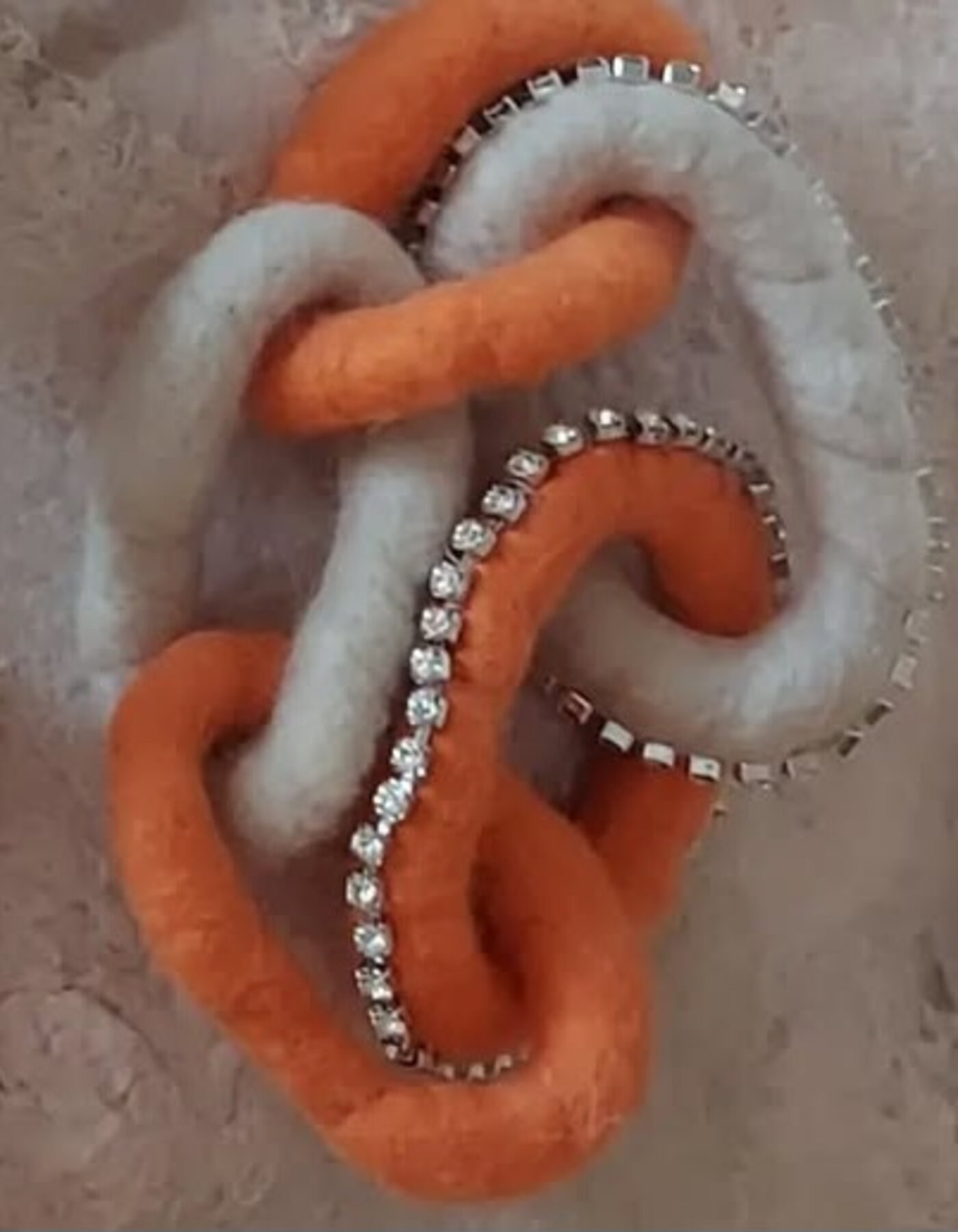 Bracciale catena in lana cardata