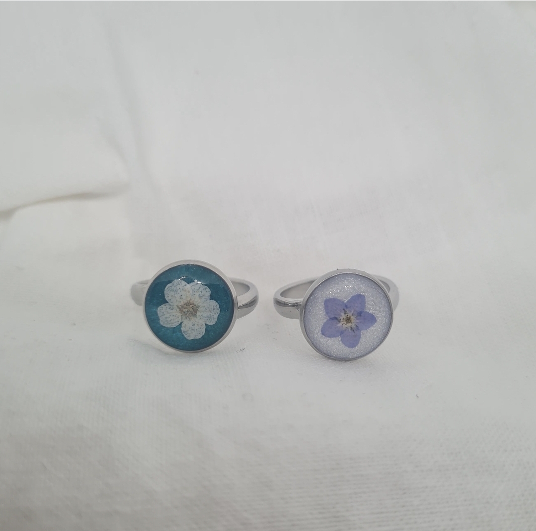 CORSO ANELLO CON RESINA E FIORI VERI