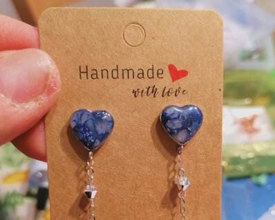 Orecchino del cuore con pendente