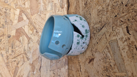 ball holder
