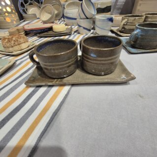 stoneware coffee cups