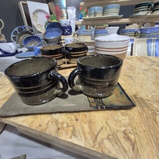 stoneware coffee cups