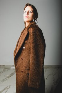 BROWN TAILORED DOUBLE-BREASTED COAT