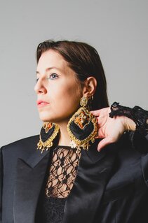 LARGE BLACK AND BRONZE HEART EARRINGS