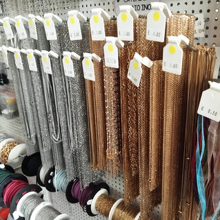 Chains and necklaces